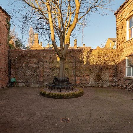 The Old Coach House York Exterior foto